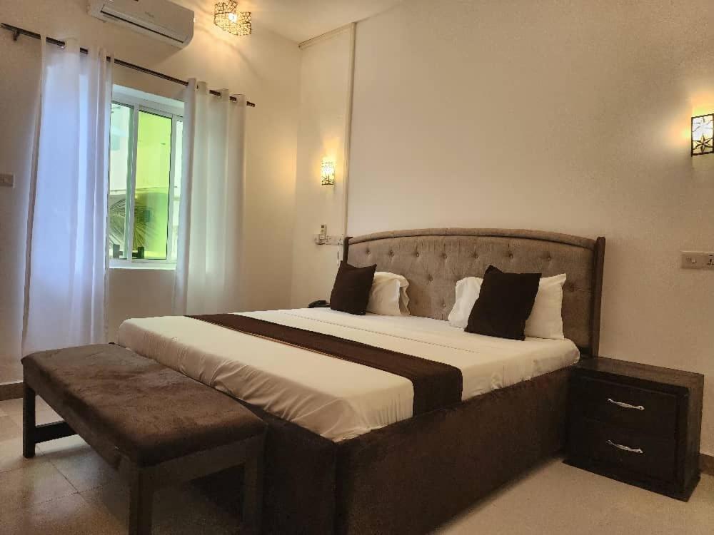 Hotel Sunseabar 4*